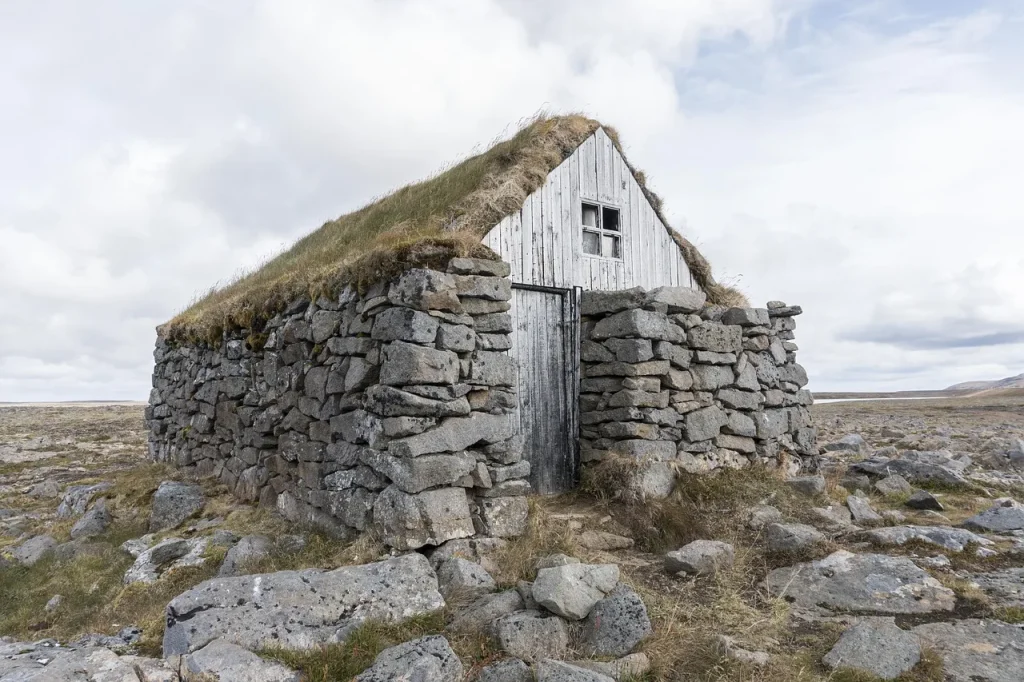 Comparatif des matériaux pour une maison accueillante et durable